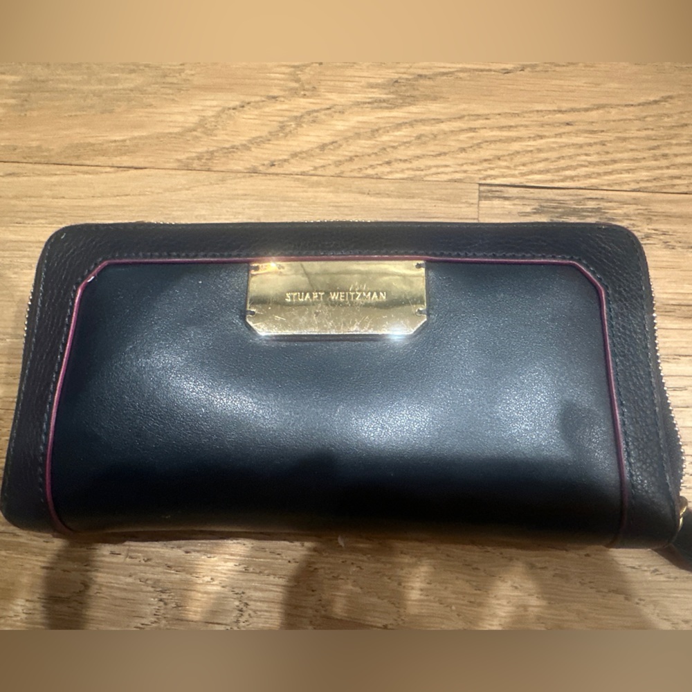 Stuart weitzman wallet